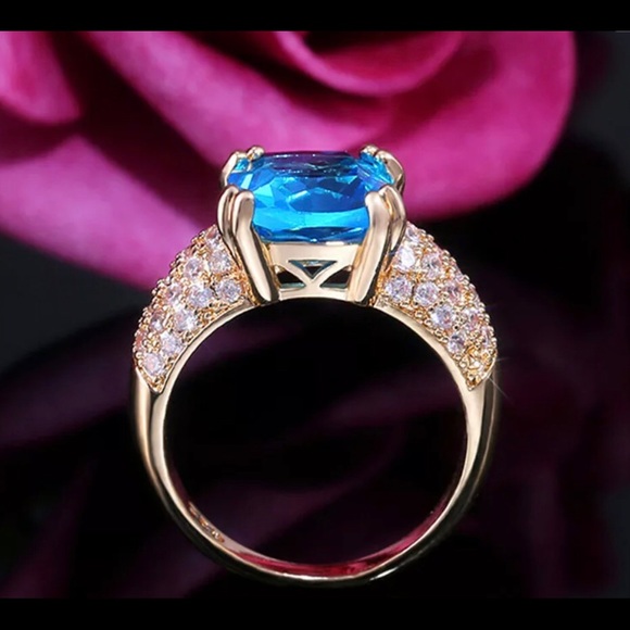 Ring - Picture 4 of 4